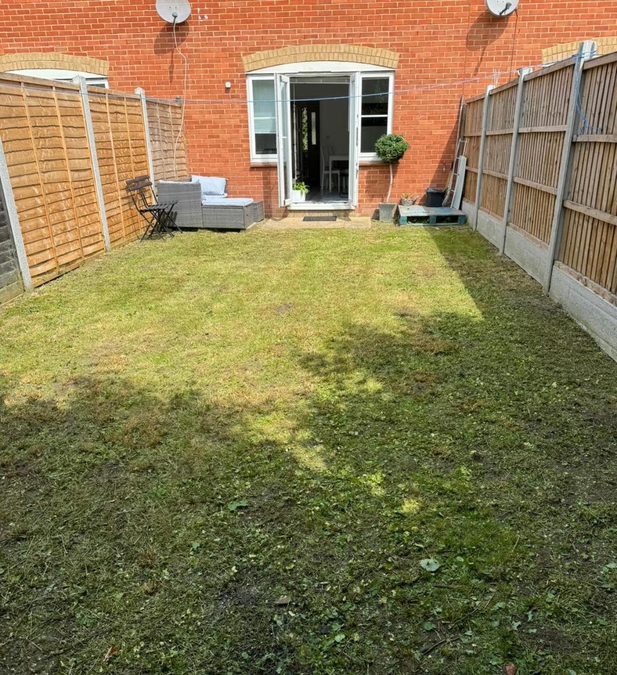 Spacious 3 Bedroom Home, With Private Driveway 5 Minutes From Excel Centre & Custom House Londres Exterior foto